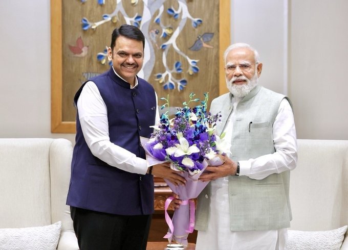 Fadnavis Meets PM Modi in Delhi, Seeks Guidance on Maharashtra’s Development Projects