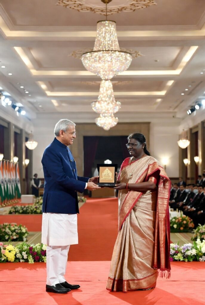 Awards were distributed at Rashtrapati Bhavan, 66 personalities were honoured.