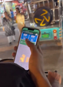 India Cracks Down on Viral E-Rickshaw Prank, Removes Two Chinese Apps Over Public Safety Risks