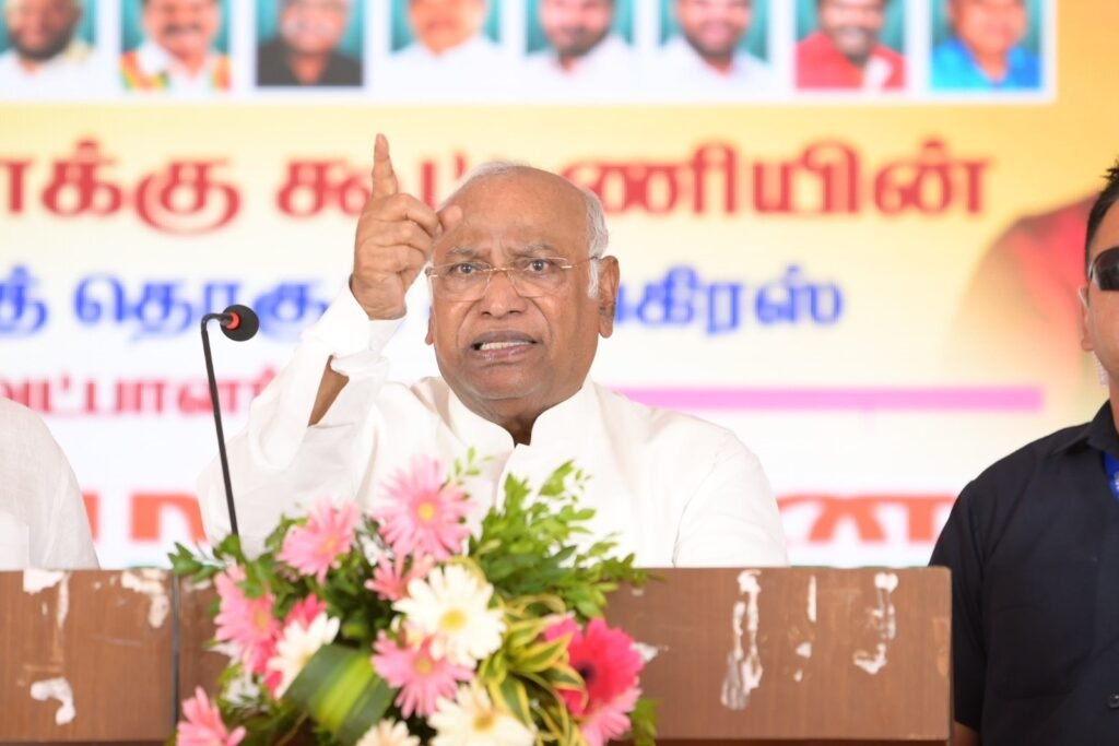 Congress National President Mallikarjun Kharge will visit Uttarakhand and sound the election bugle from Haldwani..