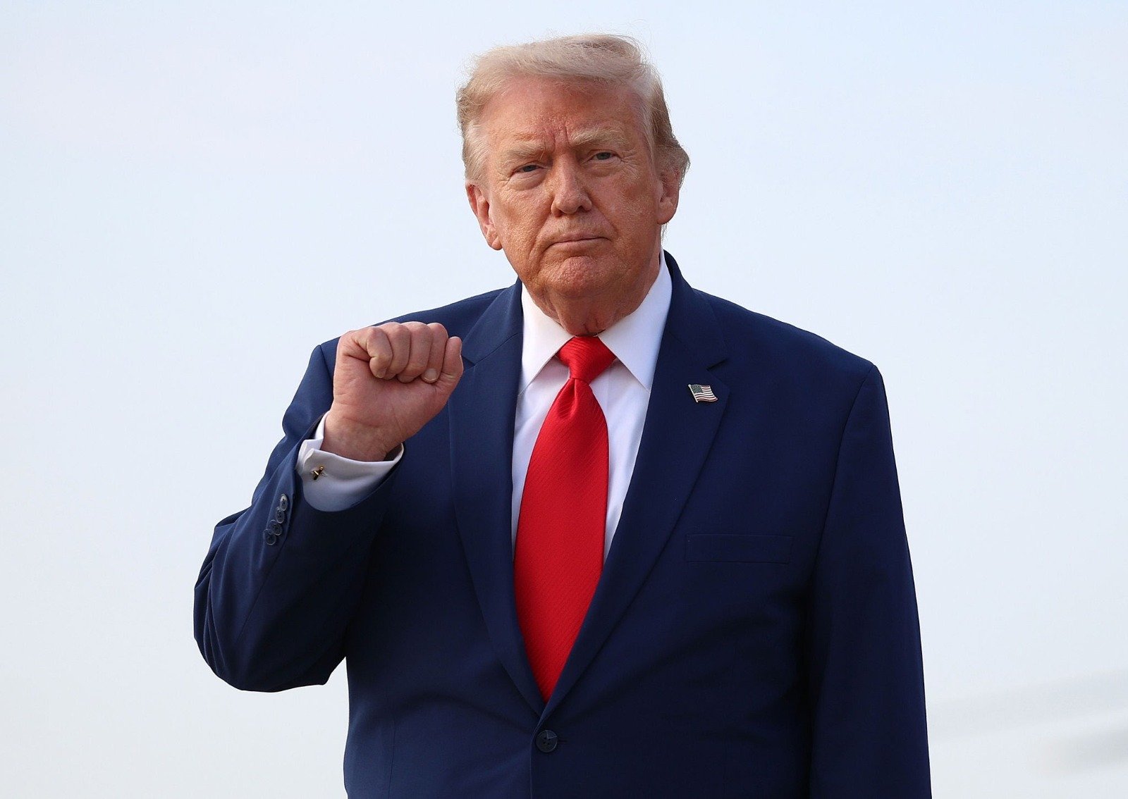 Trump Announces Historic Oil Deal: US Gains Majority Control of Venezuela’s 65 Billion Barrels